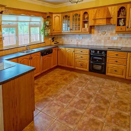 4 Bed In Annascaul Oc-ii08305 Casa de Férias