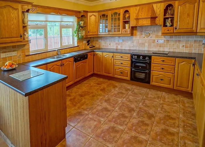 4 Bed In Annascaul Oc-ii08305 Holiday home